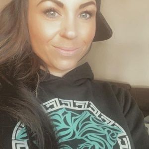 Meet your Posher, Jaxx